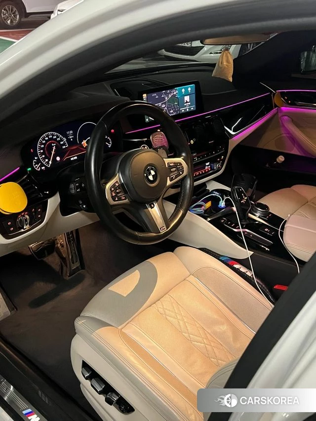 BMW 5 Series (G30) 2019 Белый из Кореи