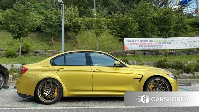 BMW M3 (F80) 2018 Золотой из Кореи