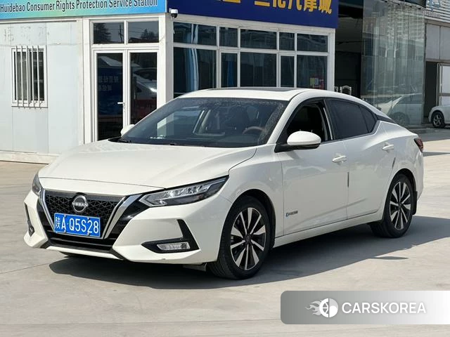 Nissan Xuan Yi 2022 Белый из Китая