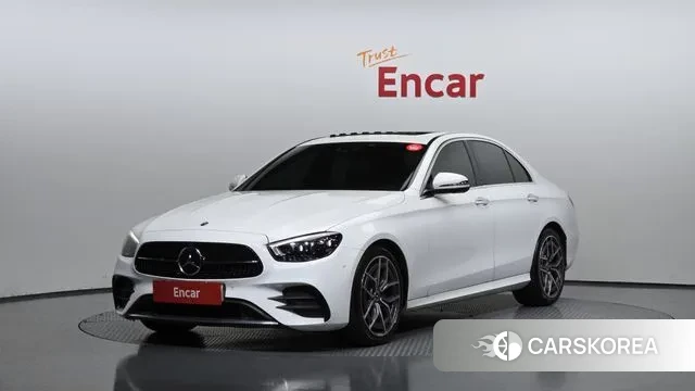 Mercedes-Benz E-Class W213 2022 Белый из Кореи