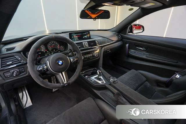 BMW M4 2024 Темно-серый из Китая