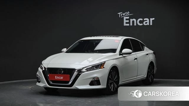 Nissan Altima (L34) 2019 Белый из Кореи