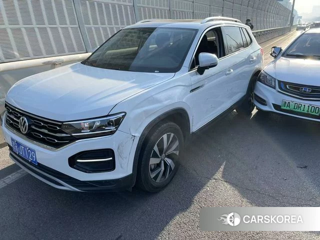 Volkswagen Tanyue 2022 Белый из Китая