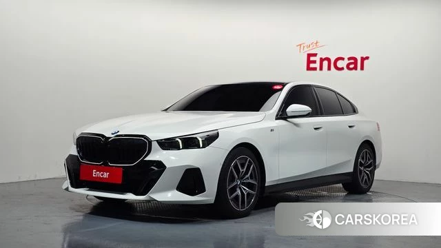 BMW 5 Series (G60) 2024 Белый из Кореи
