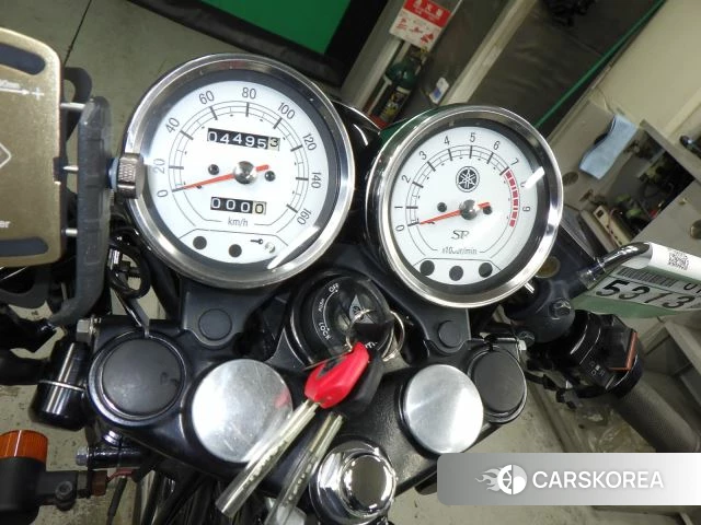 Проданный Yamaha SR400 id 3996817 из Японии