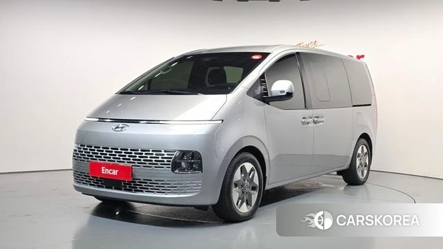 Hyundai Staria 2022 Серебристо-серый из Кореи
