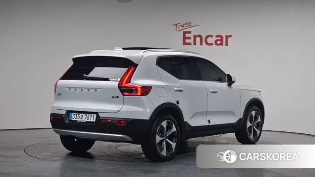 Volvo XC40 2025 Белый из Кореи