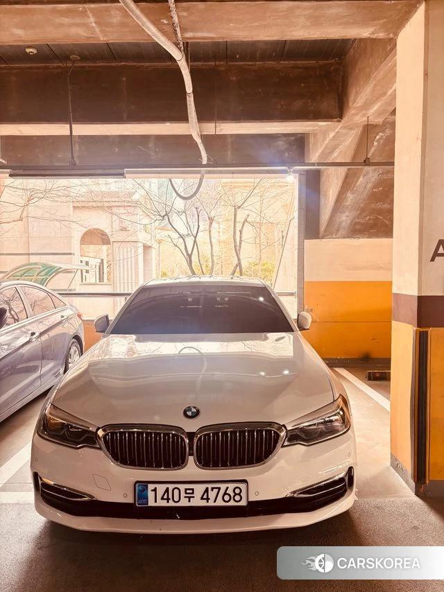 BMW 5 Series (G30) 2019 Белый из Кореи