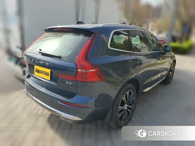 Volvo XC60 2022 Синий из Китая