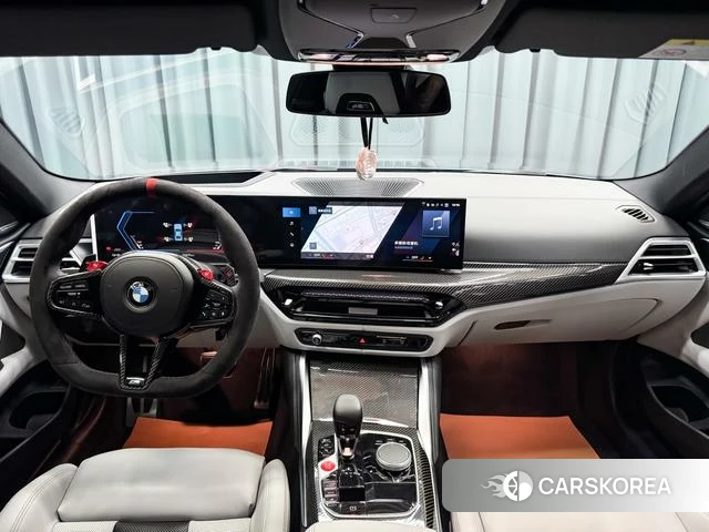 BMW M4 2025 Серебристо-серый из Китая