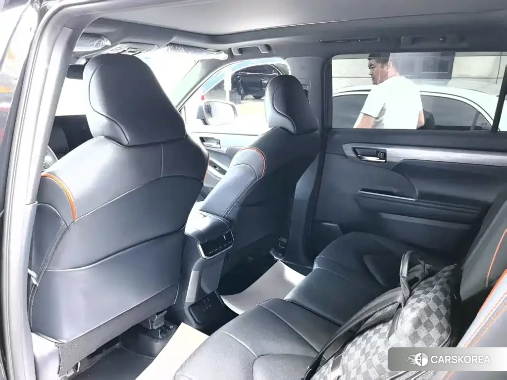 Toyota Crown 2026 Черный из Китая