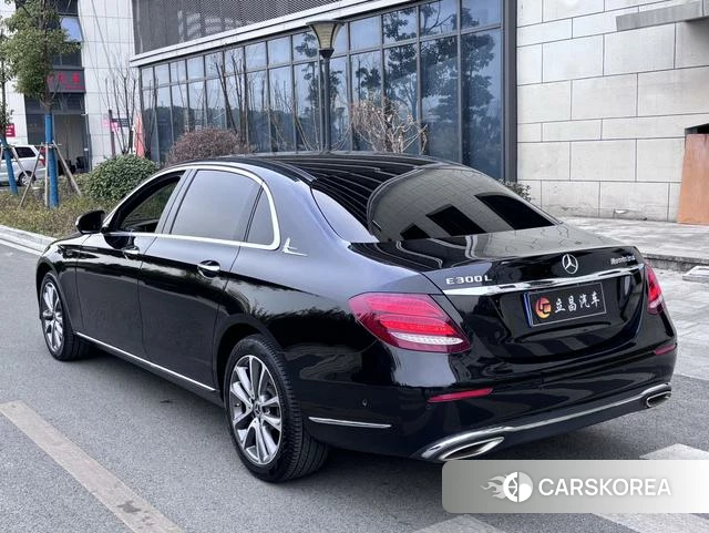 Mercedes-Benz E-class 2019 Черный из Китая
