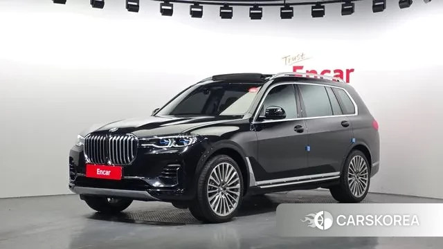 BMW X7 (G07) 2022 Черный из Кореи