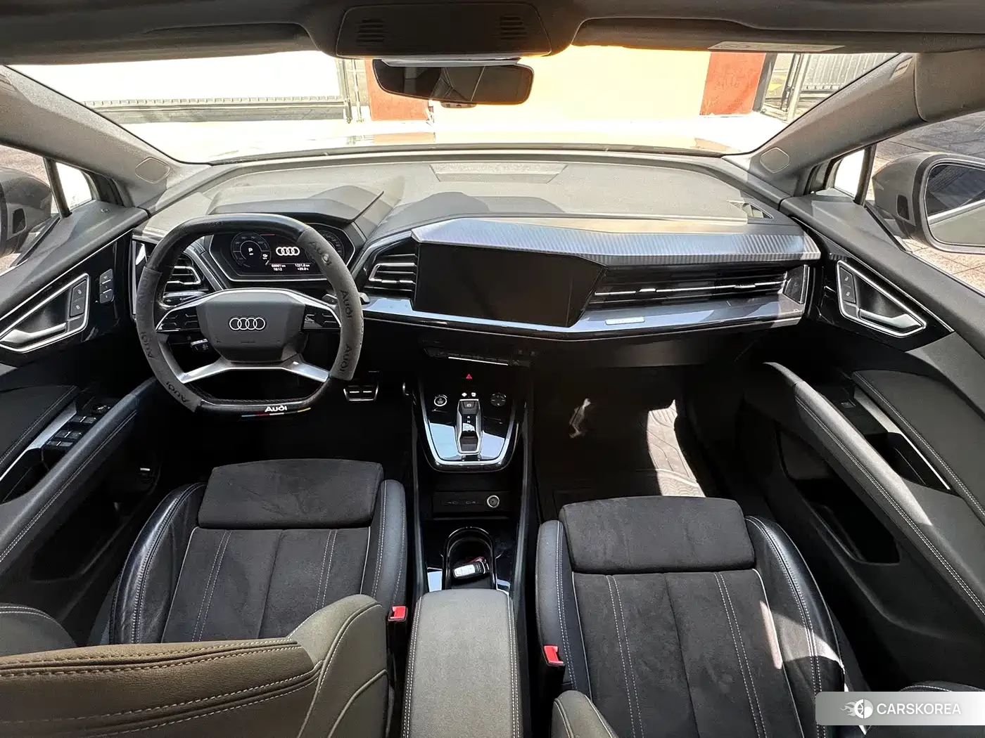Audi Q4 e-tron 2023 Silver/gray из Китая