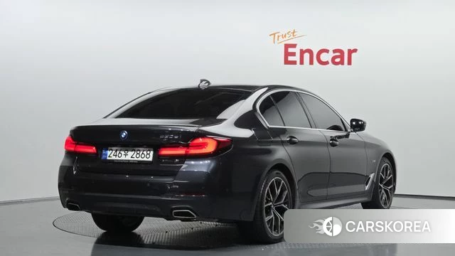 BMW 5 Series (G30) 2022 Серый из Кореи