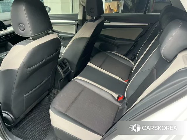 Volkswagen Golf 2024 Белый из Китая