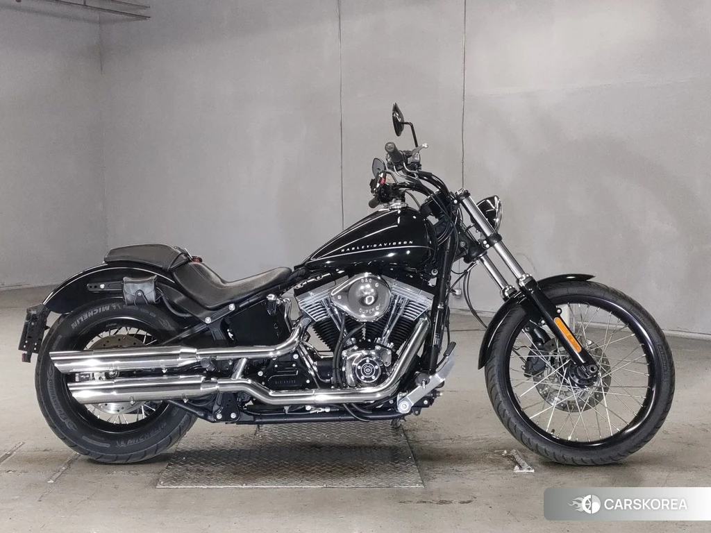 Проданный Harley-Davidson Softail Blackline FXS1580 2011 из Японии