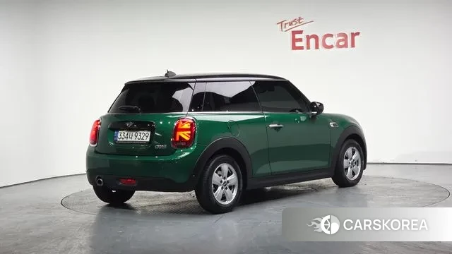 Mini Cooper 2021 Зеленый из Кореи