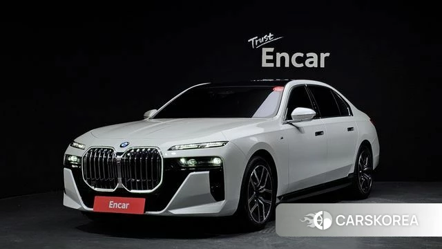 BMW 7 Series (G70) 2024 Белый из Кореи