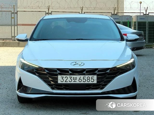 Hyundai Avante (CN7) 2021 Белый из Кореи