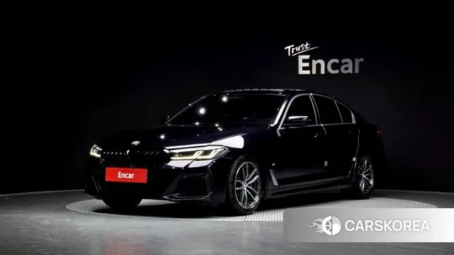 BMW 5 Series (G30) 2023 Черный из Кореи