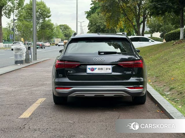 Audi A6 (import) 2024 Черный из Китая