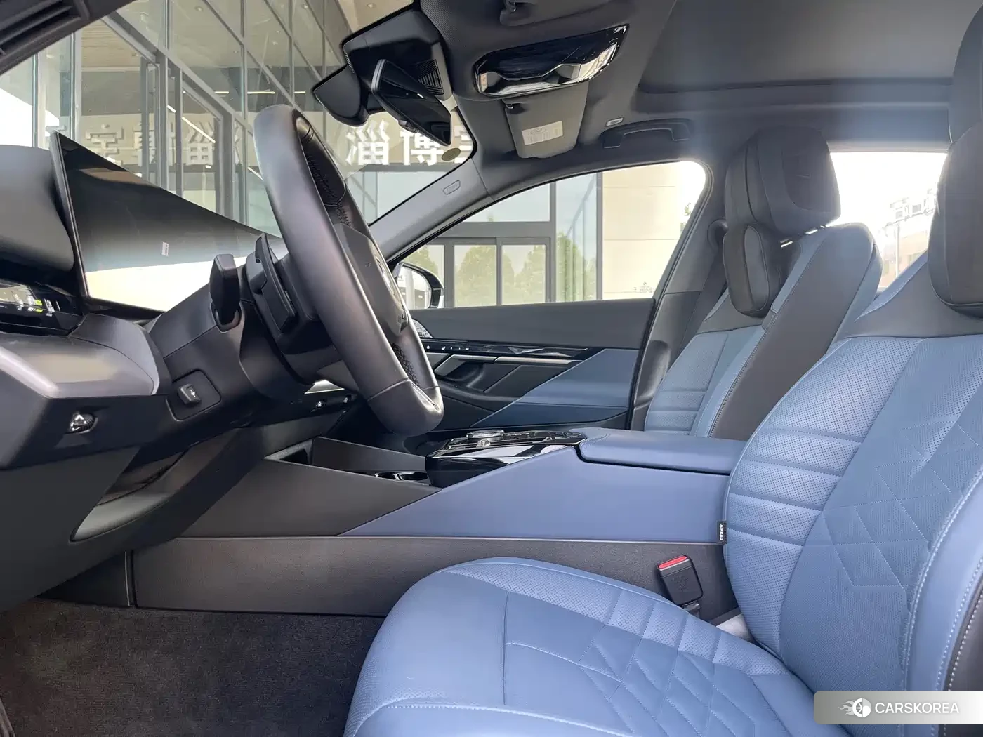 BMW i5 2025 Черный из Китая