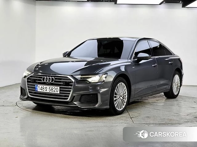 Audi A6 (C8) 2021 Серый из Кореи