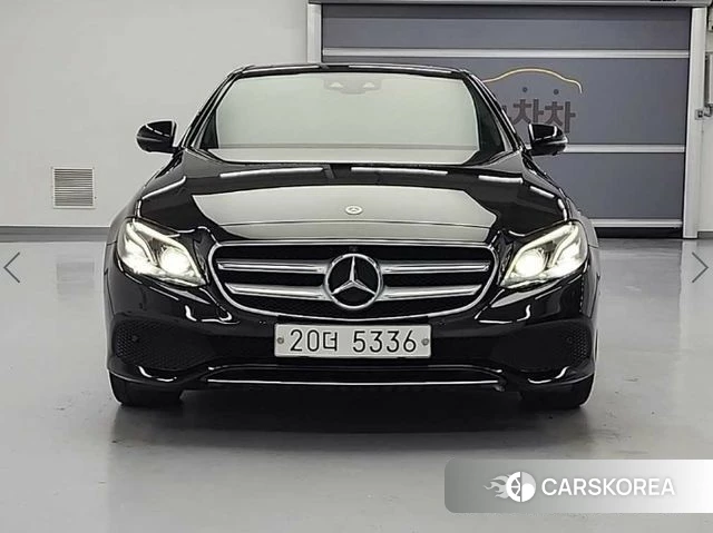 Mercedes-Benz E-Class W213 2019 Черный из Кореи