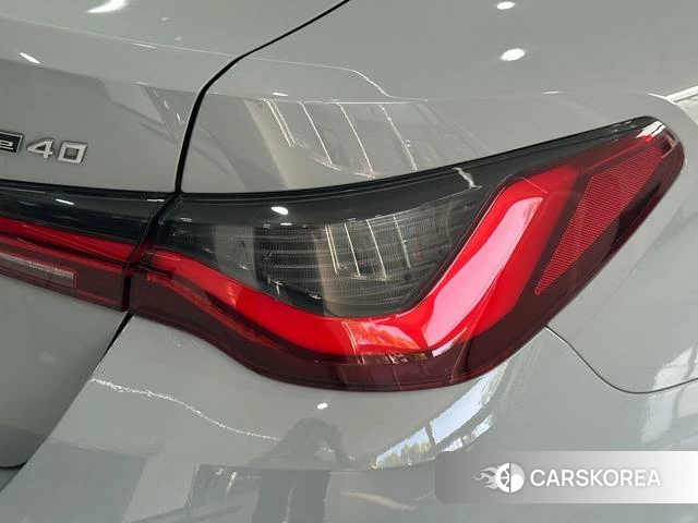 BMW i4 2023 Синий из Китая