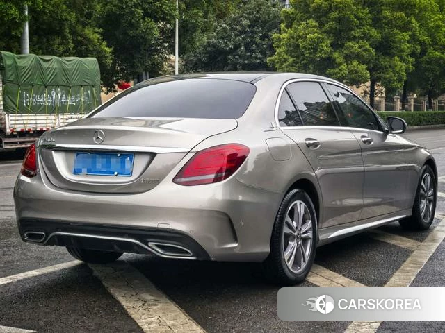 Mercedes-Benz Class C 2021 Серебристо-серый из Китая
