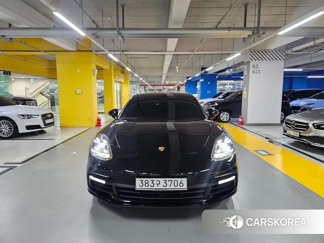 Porsche Panamera (971) 2020 Черный из Кореи