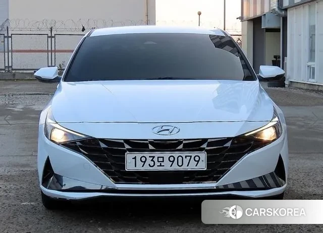 Hyundai Avante (CN7) 2022 Белый из Кореи