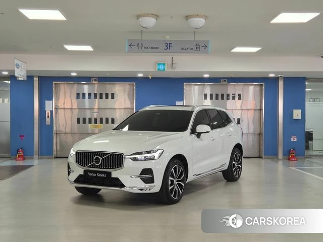 Volvo XC60 second Generation 2023 Белый из Кореи