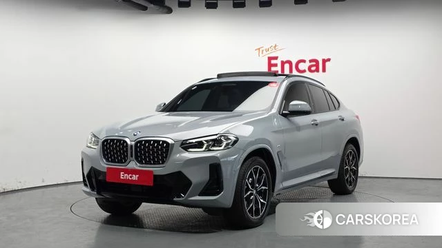 BMW X4 (G02) 2024 Светло-серебряный цвет из Кореи