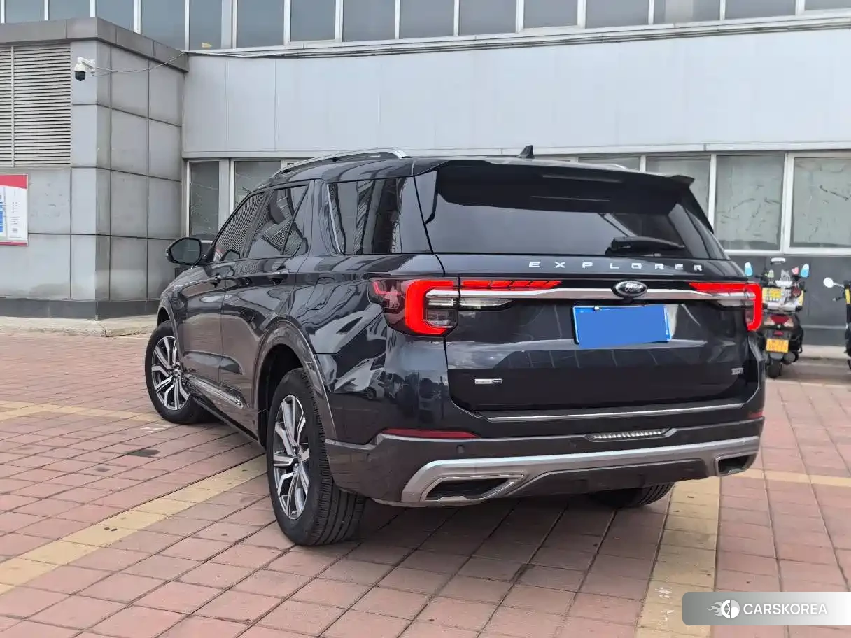 Ford Explorer 2023 Silver/gray из Китая