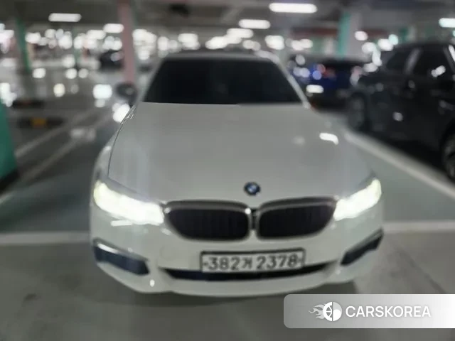 BMW 5 Series (G30) 2019 Белый из Кореи
