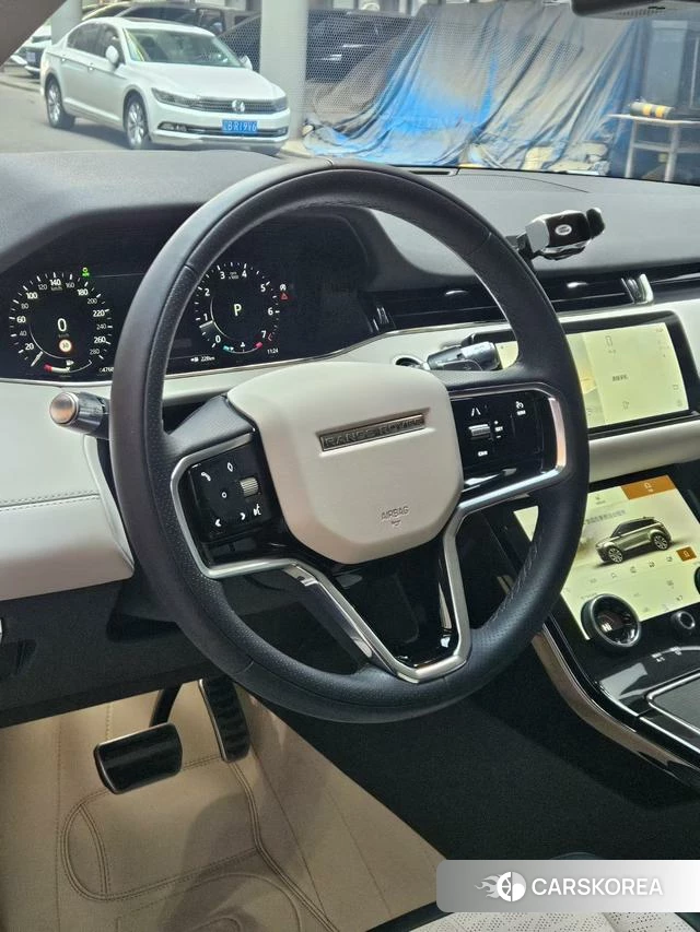 Land Rover Range Rover Aurora 2022 Зеленый из Китая
