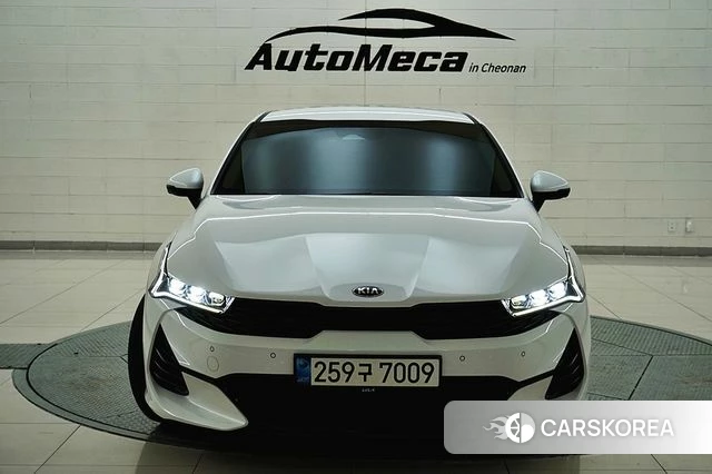 Kia K5 3rd generation 2021 Белый из Кореи