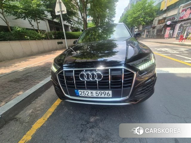 Audi Q7 (4M) 2021 Черный из Кореи