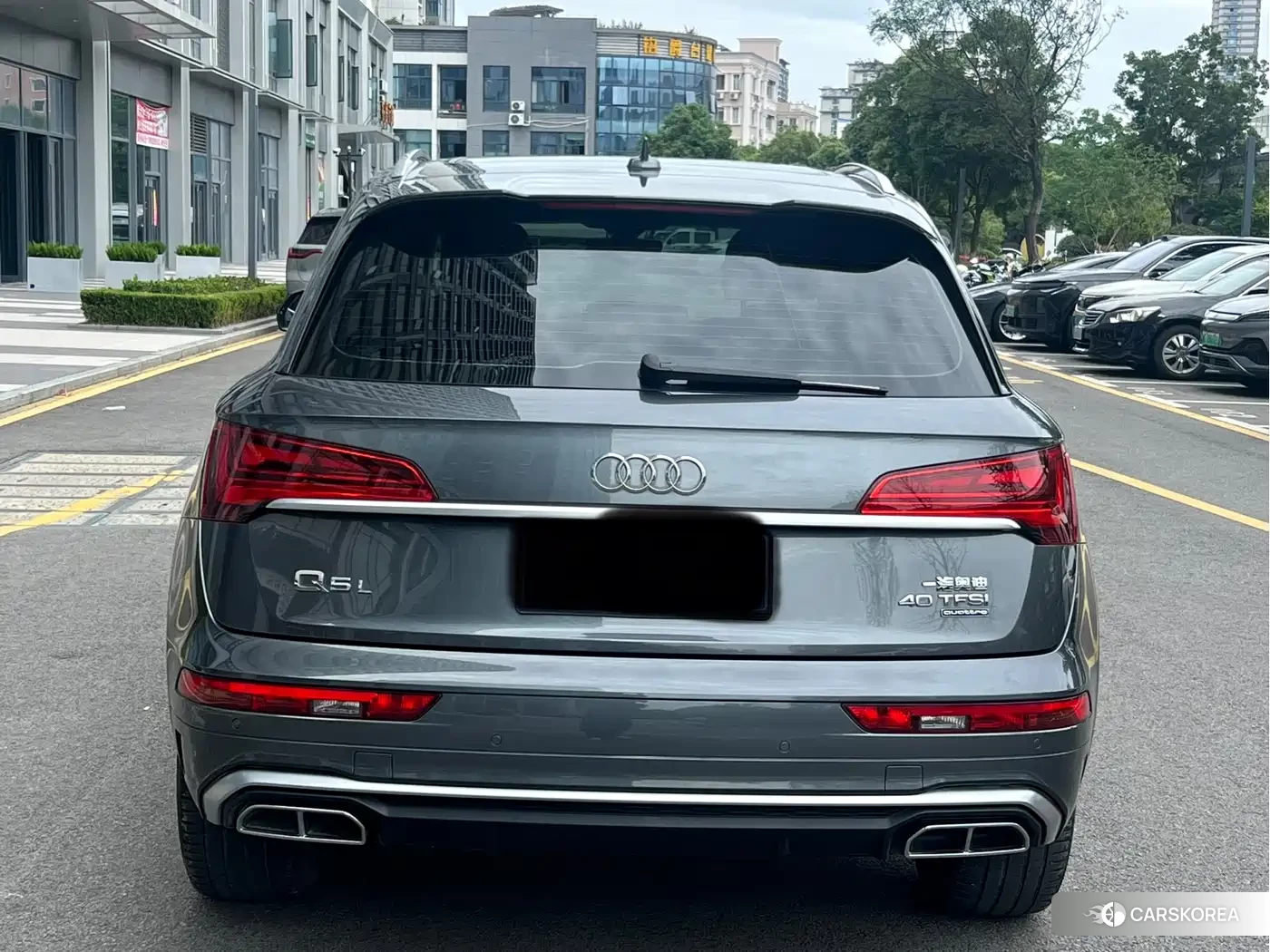 Audi Q5L 2022 Silver/gray из Китая, фото 2