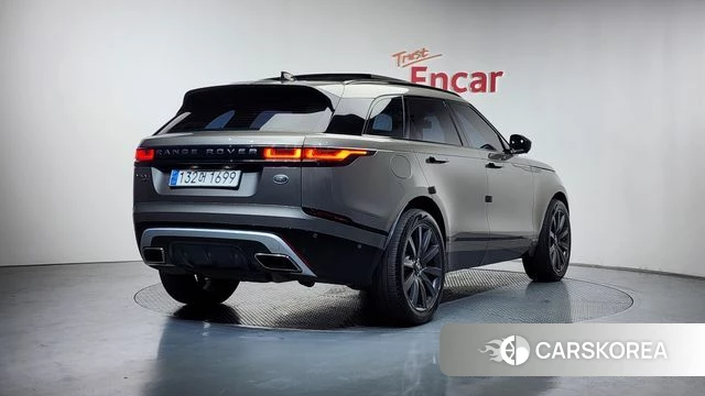 Land Rover Range Rover Velar 2019 Серебристо-серый из Кореи