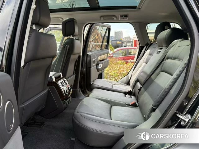 Land Rover Range Rover 2021 Черный из Китая