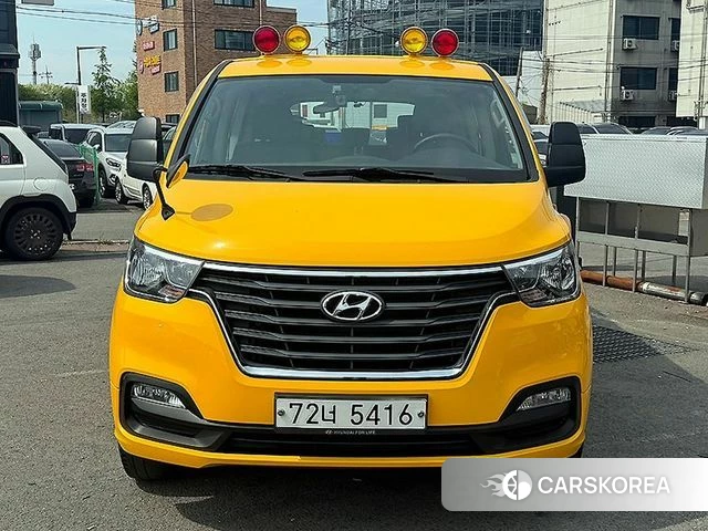 Hyundai The New Grand Starex 2021 Желтый из Кореи