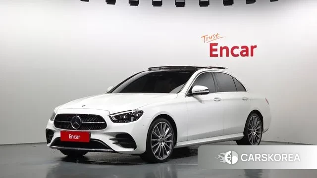 Mercedes-Benz E-Class W213 2021 Белый из Кореи