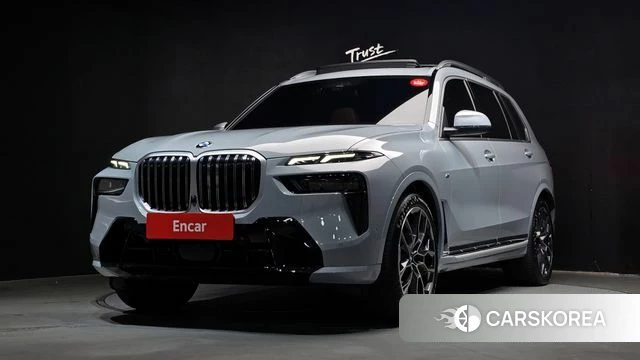 BMW X7 (G07) 2025 Цвет галактики из Кореи