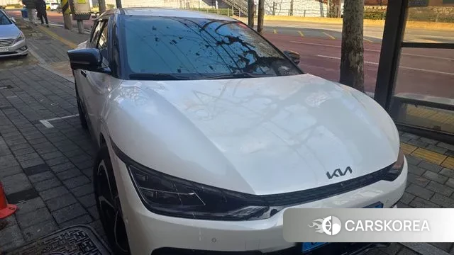 Kia EV6 2023 Белый из Кореи