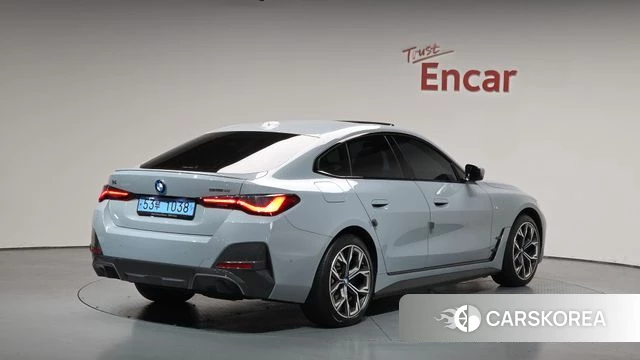 BMW i4 2023 Серебристо-серый из Кореи