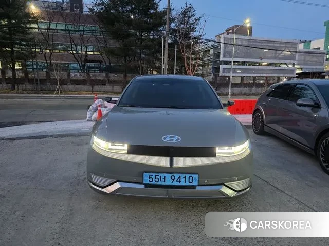 Hyundai Ionic 5 2022 Серебристо-серый из Кореи
