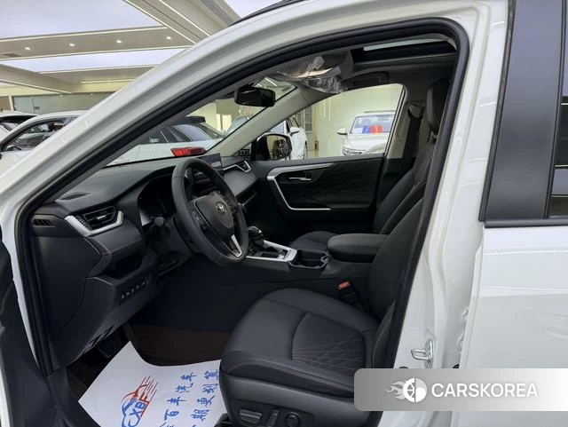Toyota RAV4 Rongfang 2025 Белый из Китая